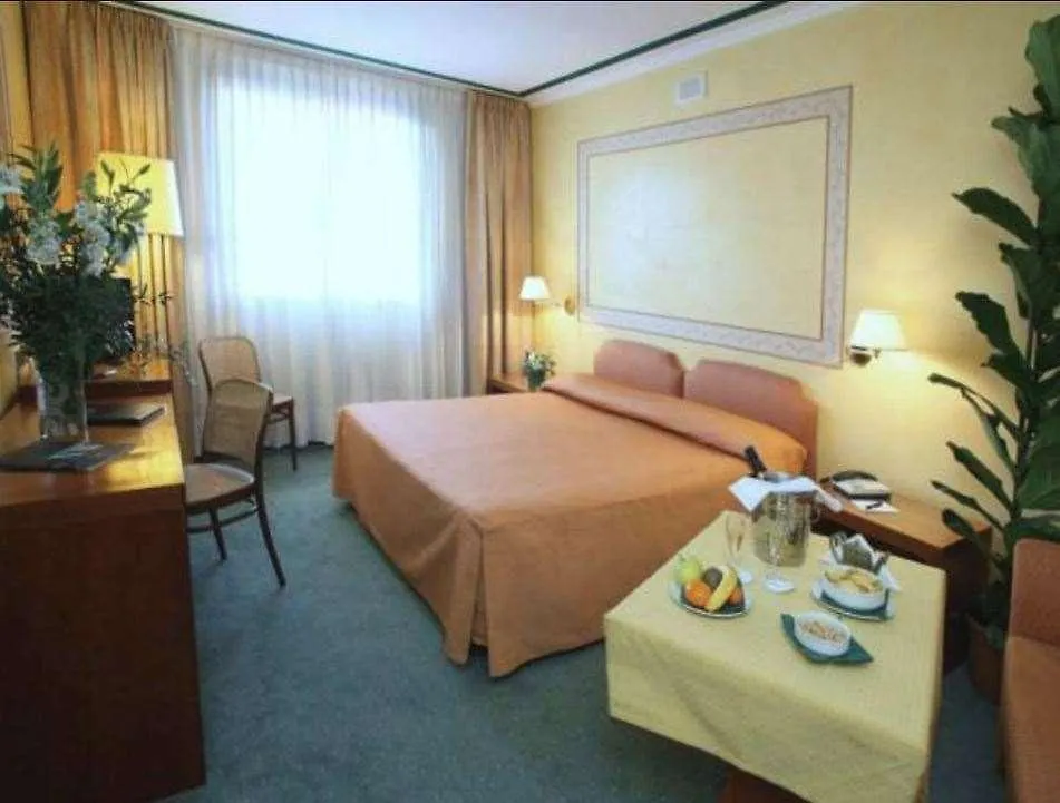 Hotel Cyrano Saronno