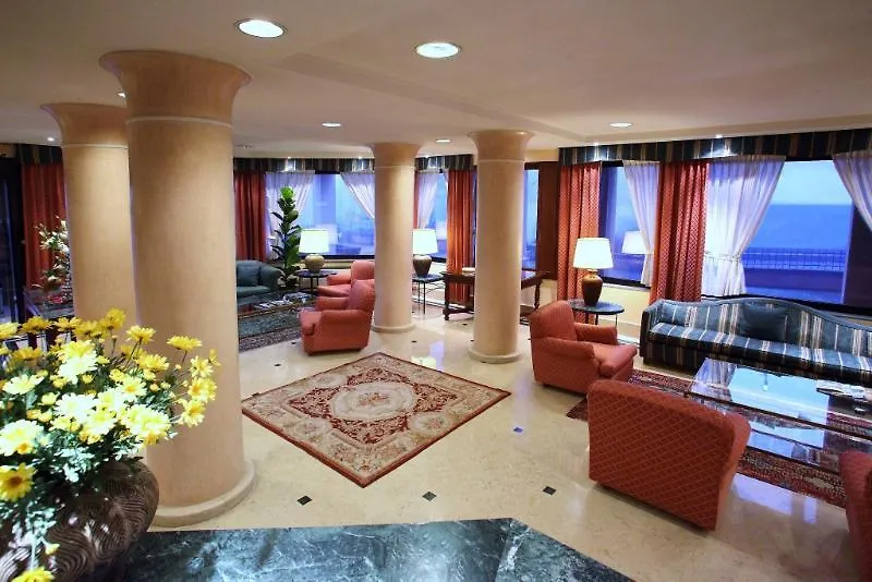 Hotel Cyrano Saronno 4*,